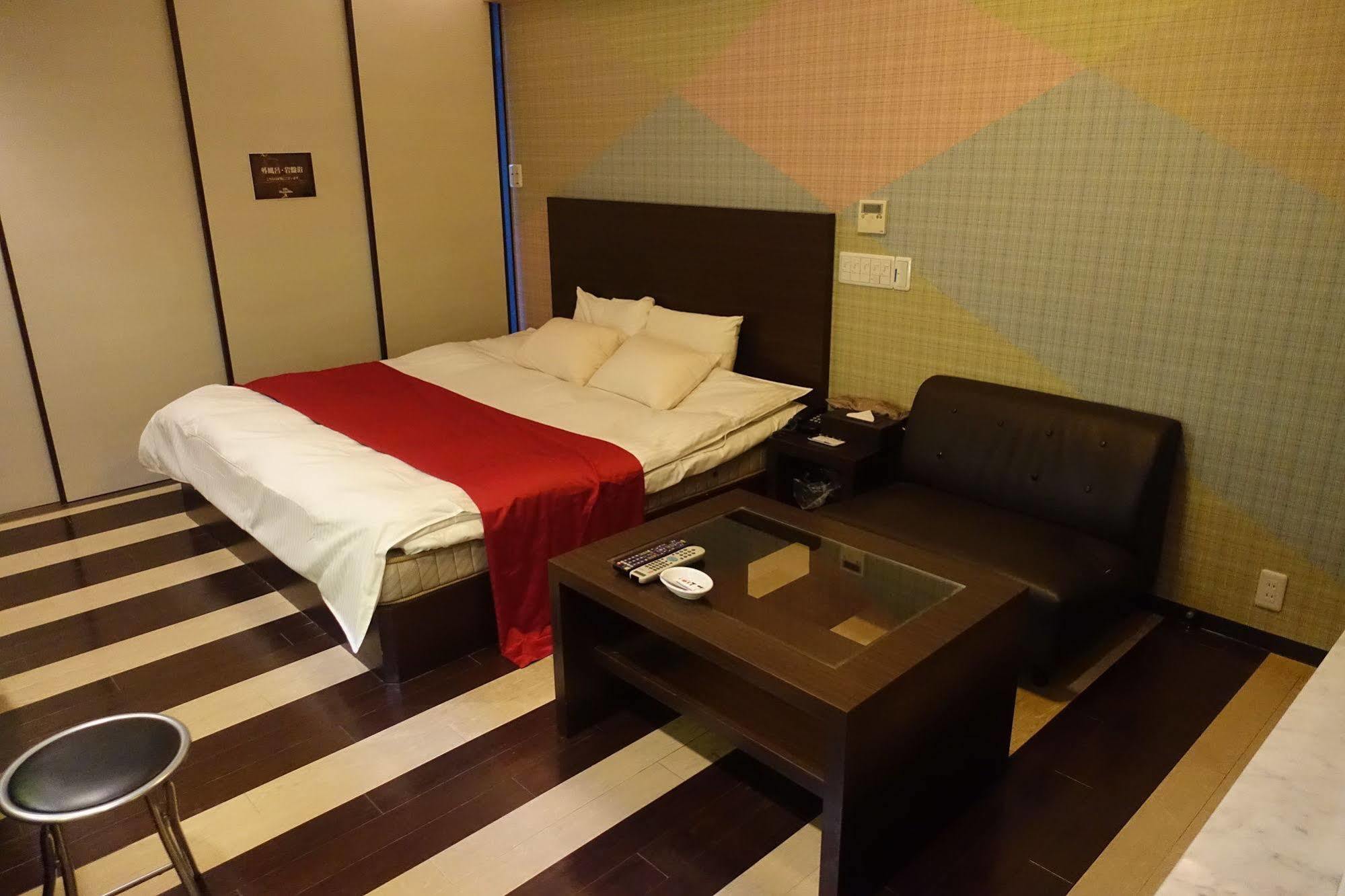 ホテル ポルト 男塾ホテルグループ (Adults Only) Himeji Eksteriør billede